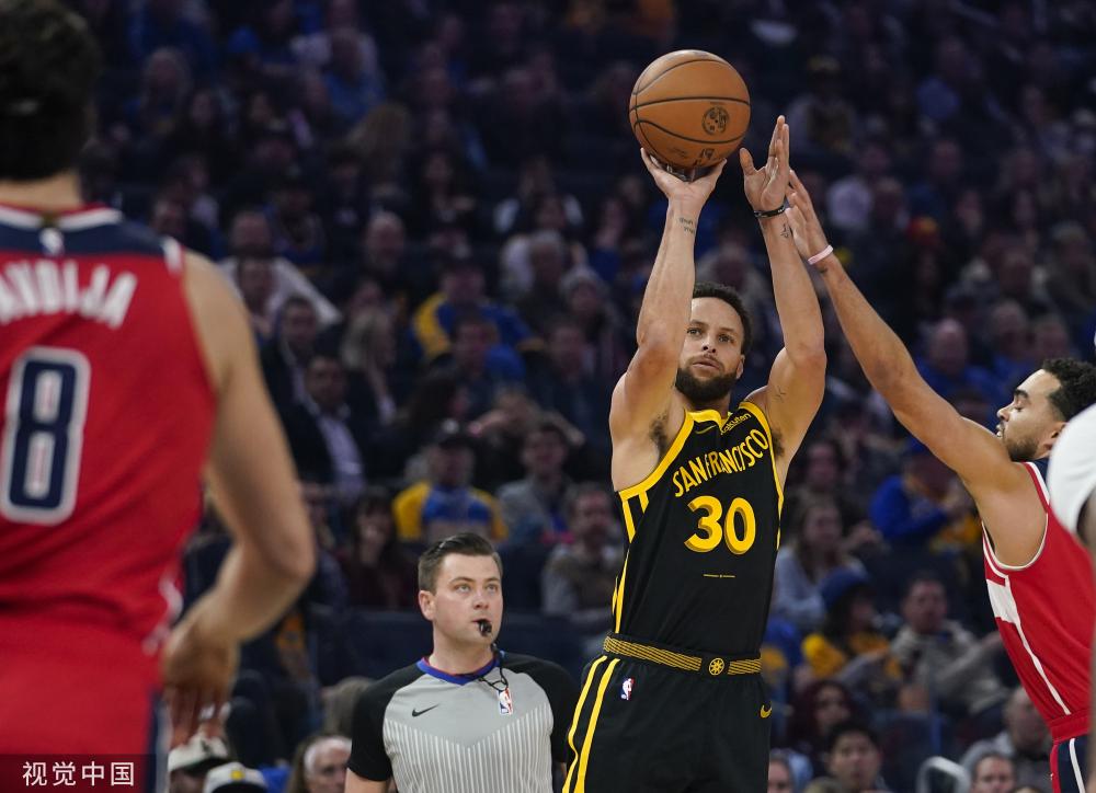 前锋时更倾 前锋时更倾